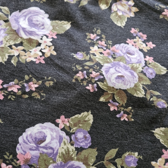 Women's Plus Size Floral Short Sleeve Top 3X - Warehouse One - Picture 6 of 7